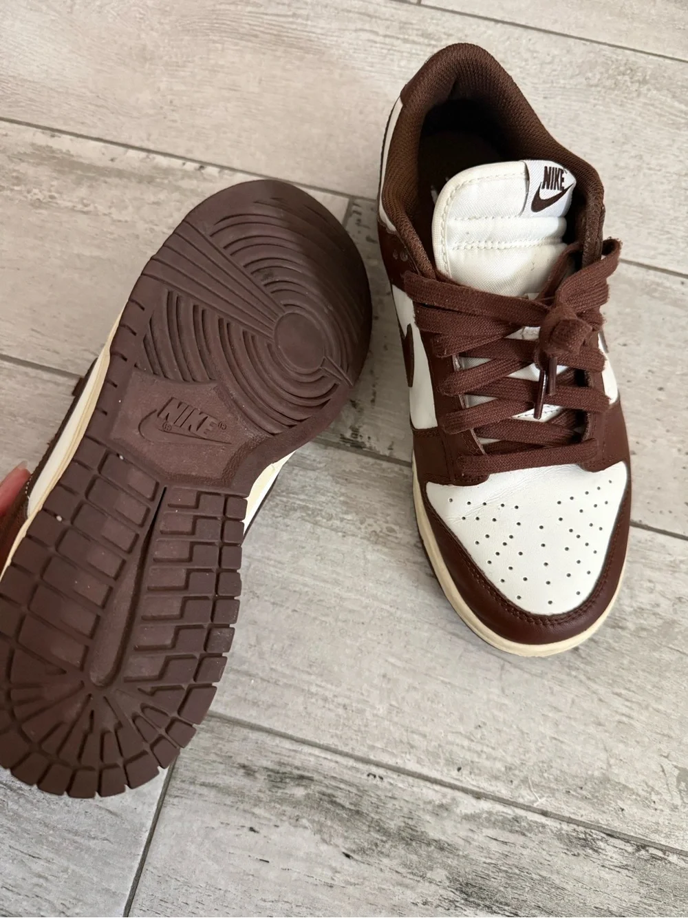 Women’s Nike 7.5 Brown and White Low-Top Sneakers